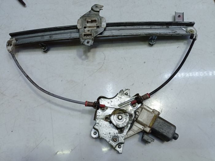Стеклоподъемник передний правый электро Nissan Micra K12 3 двери, Нисан Микра К12, 130822203