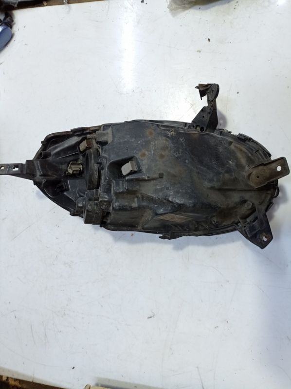 Фара правая Nissan Micra K12, Нисан Микра К12