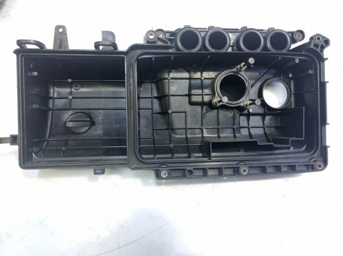 Клапанна кришка Nissan Micra K12, Нісан Мікра К12, AX 605