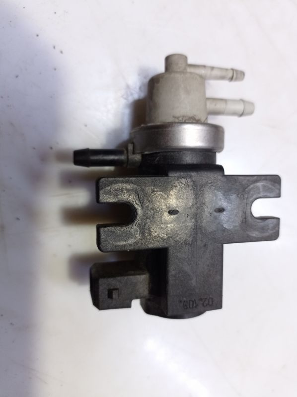 Клапан управления турбины Volkswagen Lupo, 1H0906627 A