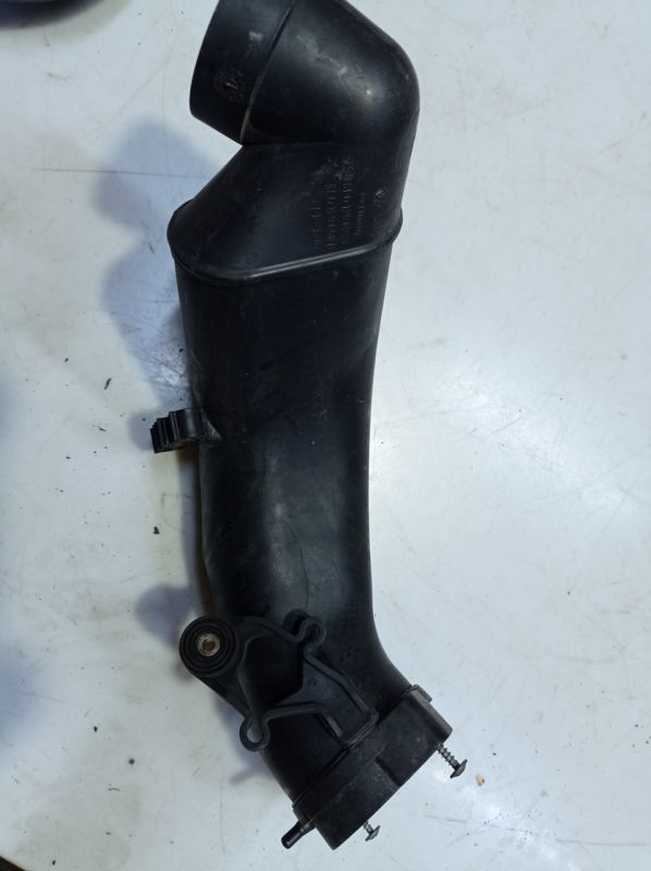 Повітряний патрубок Volkswagen Lupo 3L, 1.2 TDI, 6E0129658B