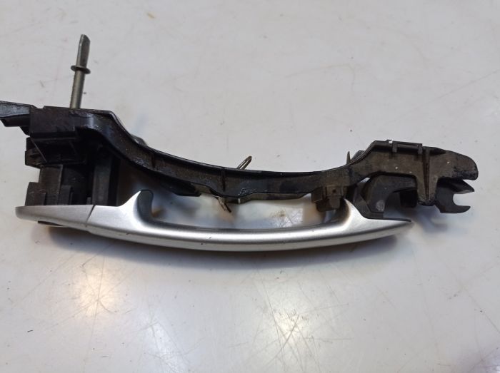 Ручка открытия двери наружная левая Volkswagen Lupo, 6E0837885