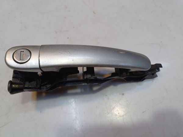 Ручка открытия двери наружная левая Volkswagen Lupo, 6E0837885