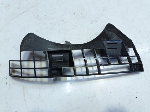Кронштейн переднего бампера правый Volkswagen Lupo, 6E0807724