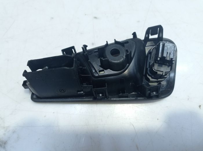 Ручка открытия двери правая внутренняя Ford Focus 3, Форд Фокус 3, F1EBA22600BAW