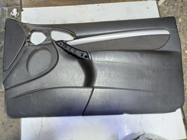 Карта двери правая Ford Focus 1, Форд Фокус 1, 98-AB-B23942
