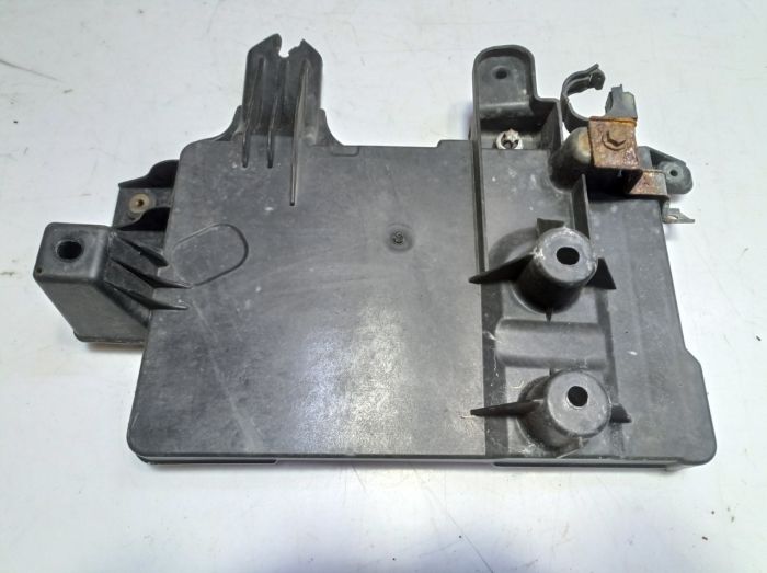Полка аккумуляторная Mitsubishi Colt Z30, Митсубиси Кольт, MR989182