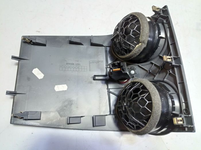 Дефлектор печки центральный Mitsubishi Colt, Митсубиси Кольт, MR951746