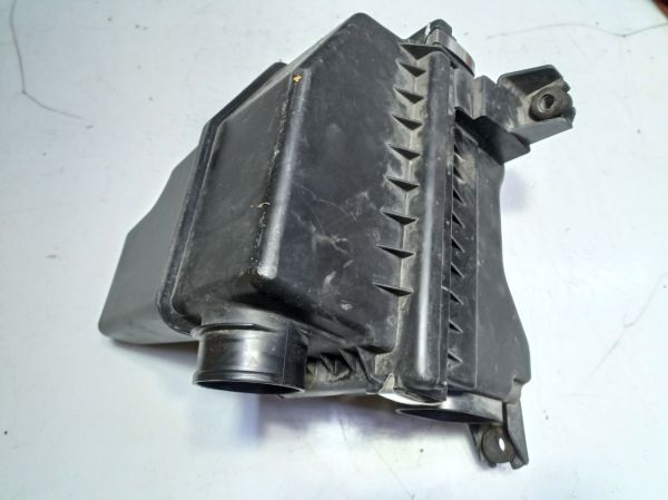 Корпус воздушного фильтра Mitsubishi Colt (Z30), Митсубиси Кольт, MN130286