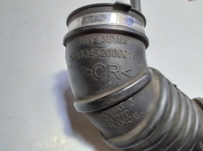 Патрубок повітрозабірника Mitsubishi Colt (Z30), Мітсубісі Кольт, MN135108