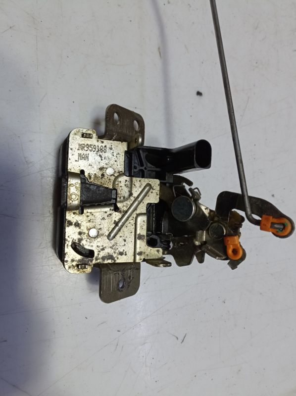 Замок крышки багажника Mitsubishi Colt, Митсубиси Кольт, MR959188