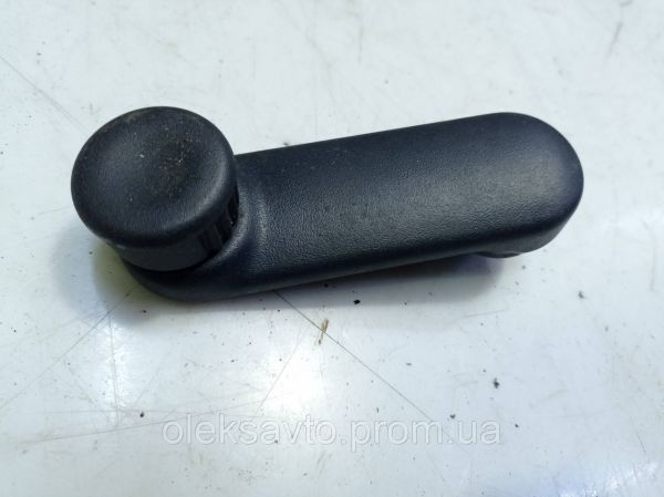 Ручка стеклоподъёмника Рено Клио 2, Renault Clio 2, 7700811387