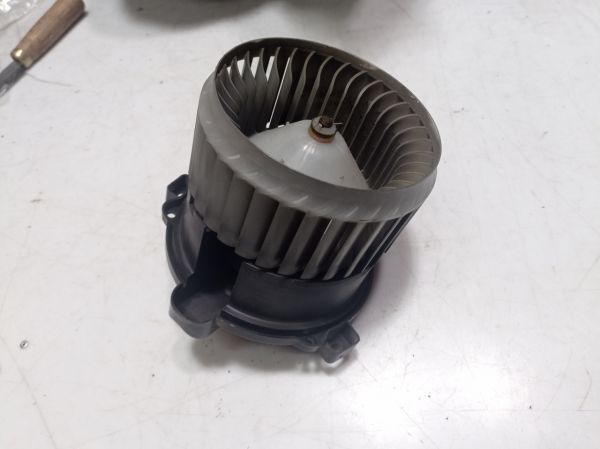 Моторчик печки Mitsubishi Colt 6 (Z30), Митсубиси Кольт, MF016070-0701