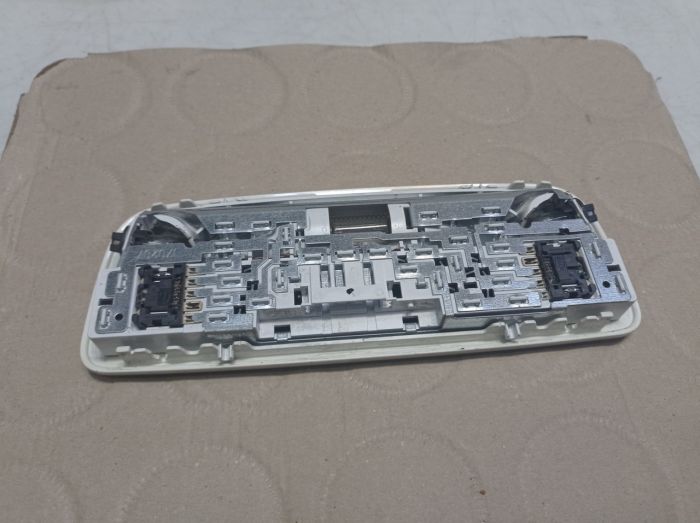 Плафон стелі освітлення Mercedes CLA W117, Мерседес, a2048204901