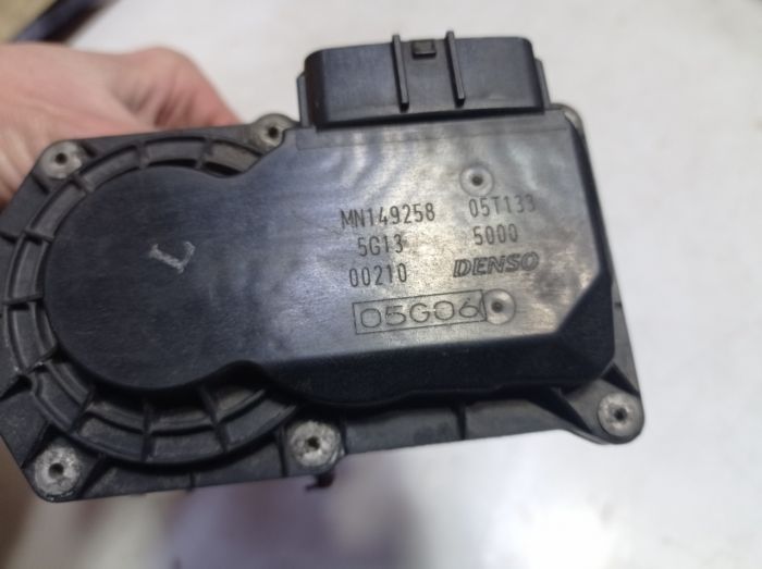 Дросельна заслінка Mitsubishi Colt 6 (Z30), 1.1 бензин, Мітсубісі Кольт, MN149258