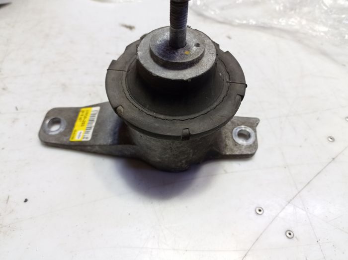Подушка двигуна права Mitsubishi Colt 6 (Z30), 1.1 бензин, Мітсубісі Кольт, MR594203