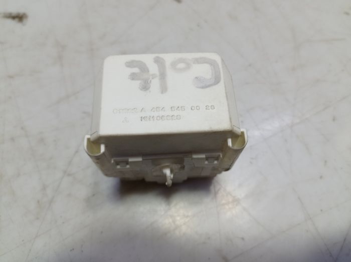 Реле Smart Forfour Mitsubishi Colt 6 (Z30), 1.1 бензин, Мітсубісі Кольт, MN108928, A4545450028