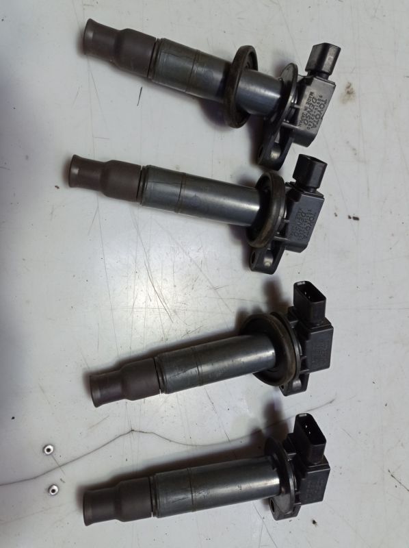 Катушка зажигания Toyota Yaris 1.3 1999-2005, Тайота Ярис, 90919-02240