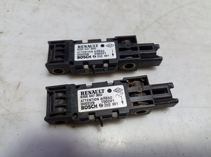 Датчик удара Renault Clio 2, Рено Клио 2, 8200047305