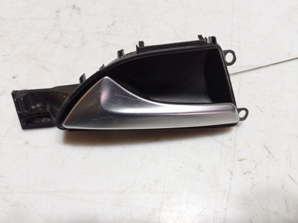 Ручка двери внутренняя левая Mercedes-Benz CLA 250, Мерседес, A2467600