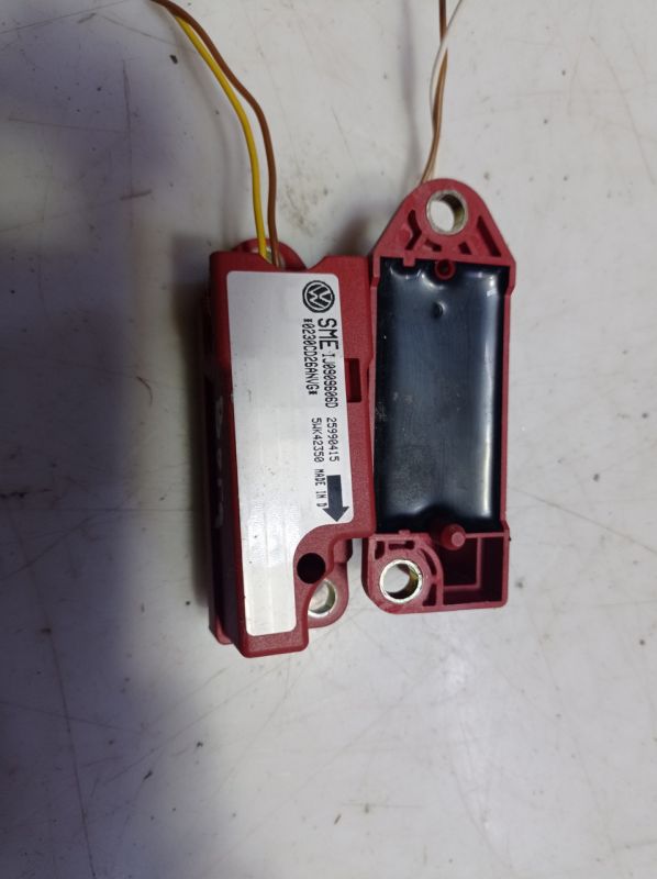 Датчик удару Volkswagen Bora, Фольксваген Бора, 1J0909606D