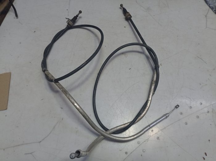 Трос ручного тормоза правый/левый Volkswagen Bora, Фольксваген Бора, 1J0609721K