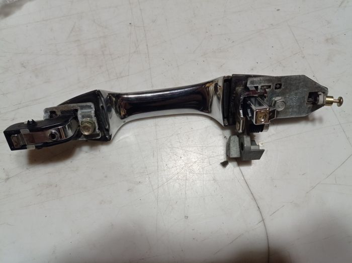 Ручка открытия двери наружная левая передняя Honda Accord 7, 2.2 CTDi, Хонда Аккорд