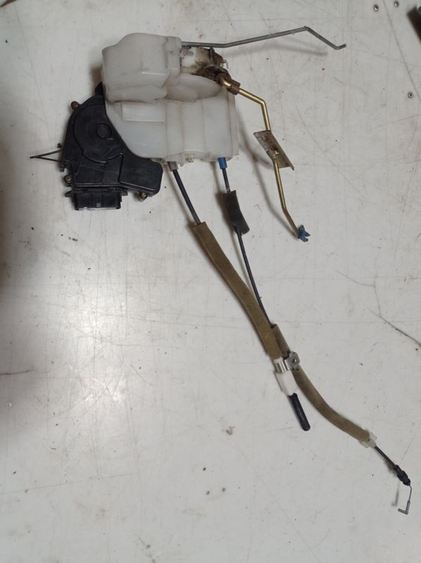 Замок передней правой двери 6 pin Honda Accord 7, Хонда Аккорд