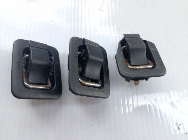Крючки крепления груза сетки в багажнике Honda Accord 7 универсал, Хонда Аккорд