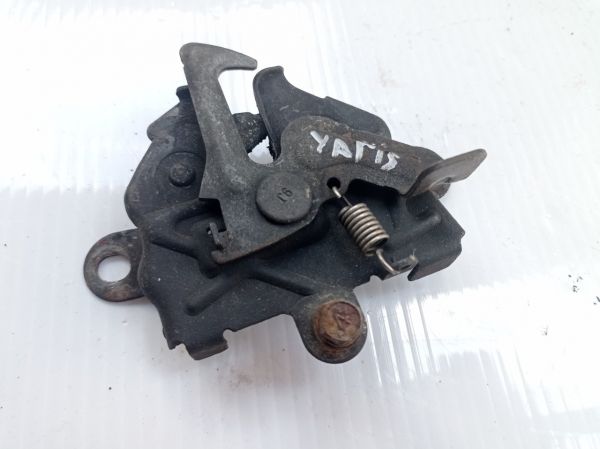 Замок капота Toyota Yaris, 1.3 л., 1999 - 2005 г.в., Тайота Ярис, 7721594007