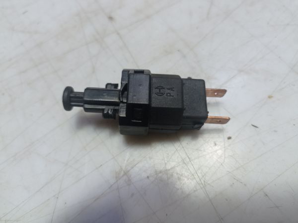 Датчик стоп сигнала педали тормоза Daewoo Matiz M100, 1998 - 2000 г.в., 0.8л., Деу Матиз, 90196375
