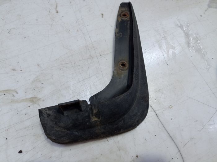 Брызговик передний правый Daewoo Matiz M100, 1998 - 2000 г.в., 0.8л., Деу Матиз