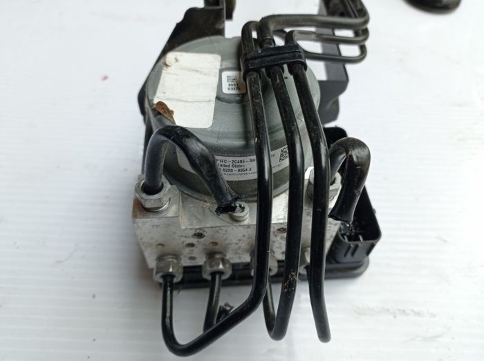 Блок ABS Ford Focus mk3 11-18 г.в., 2.0 бензин, Форд Фокус 3, F1FC2C219BF