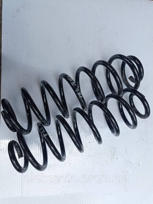 Задня пружина на VW Volkswagen Touran 2003-2015