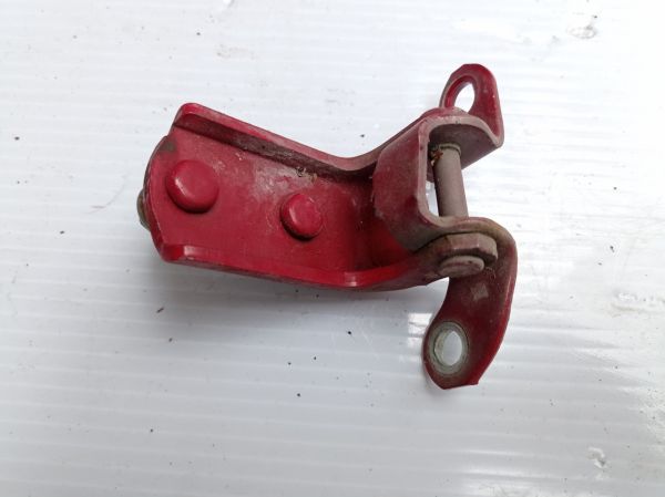 Петля дверная задняя левая Toyota Avensis Т22, 1998 - 2003 г.в., Тайота Авенсис