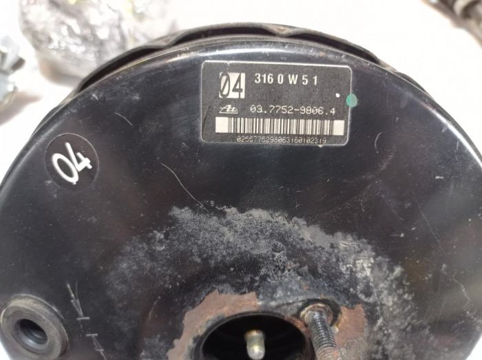 Вакуумный усилитель тормозов Toyota Avensis Т22, 1998 - 2003 г.в., 2.0 D-4D, Тайота Авенсис, 3160W51