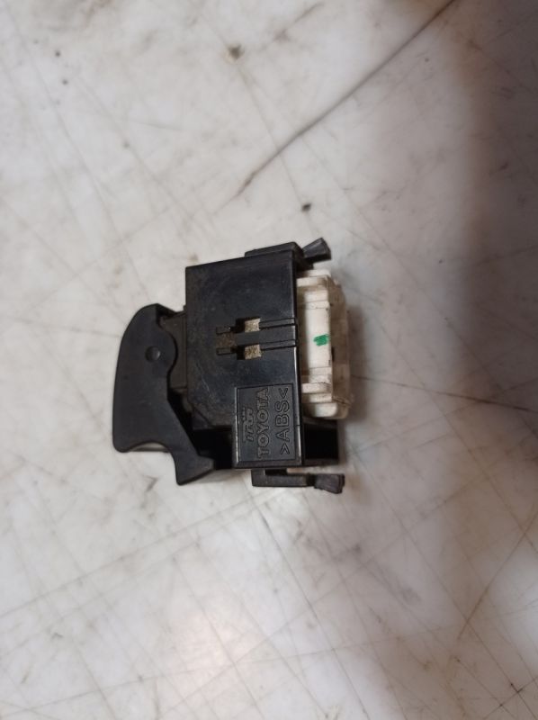 Кнопка стеклоподъёмника Toyota Avensis Т22, 1998 - 2003 г.в., 2.0 D-4D, Тайота Авенсис