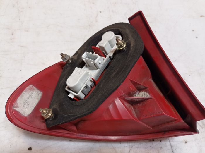 Фонарь задний правый Toyota Avensis Т22, 1998 - 2003 г.в., 2.0 D-4D, Тайота Авенсис