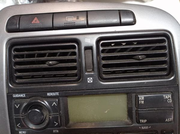 Кнопка аварийной сигнализации Toyota Avensis Т22, 1998 - 2003 г.в., 2.0 D-4D, Тайота Авенсис, Т22, 8433220410