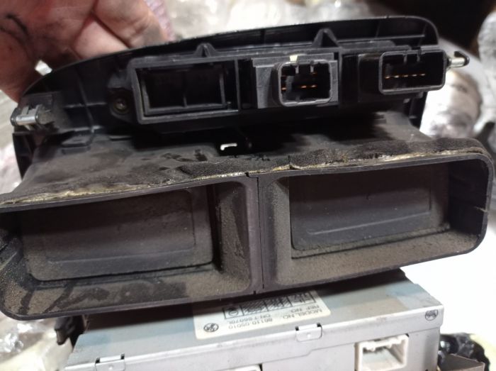 Кнопка обогрева заднего стекла Toyota Avensis Т22, 1998 - 2003 г.в., 2.0 D-4D, Тайота Авенсис, Т22, 8479020530