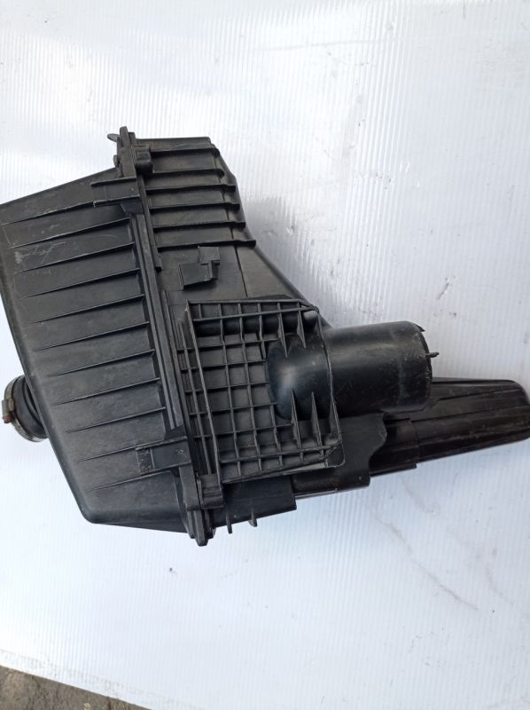 Корпус повітряного фільтра Citroen C5 2.0 16V, Сітроен С5 9636065180