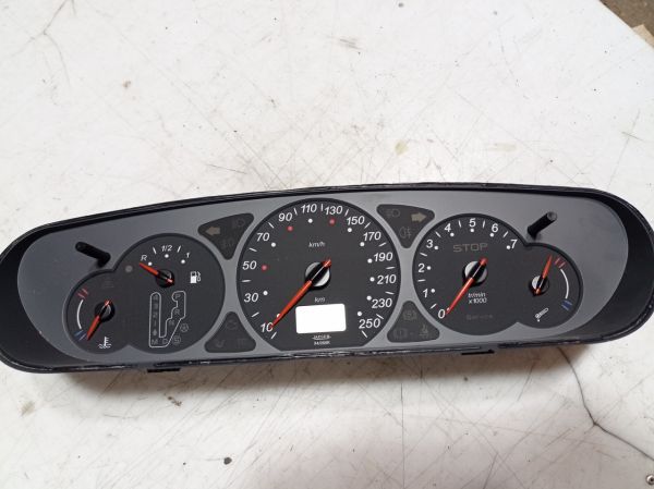 Приборная панель щиток приборов Citroen C5, 2.0 16V, 2001-2004 г.в., Ситроен С5