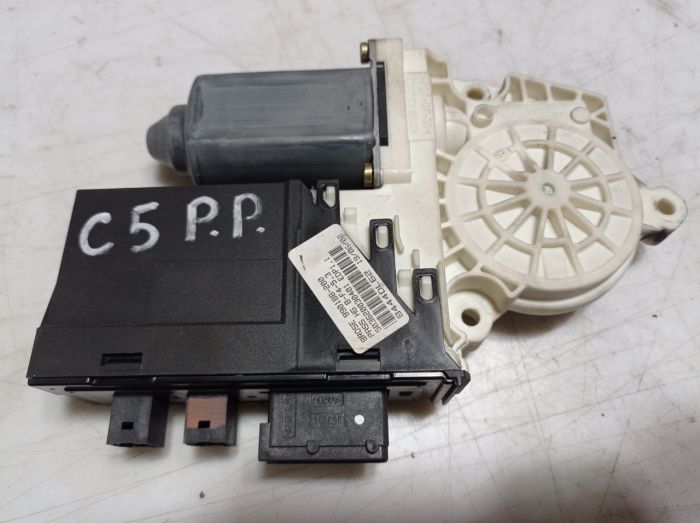 Моторчик стеклоподъёмника передний правый Citroen C5, 2.0 16V, 2001-2004 г.в., Ситроен С5, 9637541380