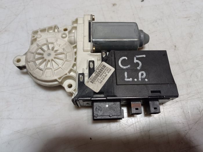 Моторчик стеклоподъёмника передний левый Citroen C5, 2.0 16V, 2001-2004 г.в., Ситроен С5, 9637541280