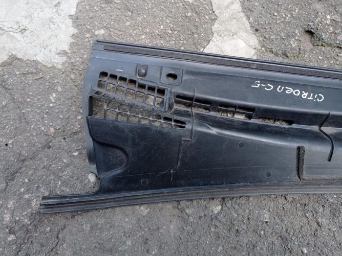 Пластик под лобовое стекло Жабо Citroen C5, 2.0 16V, 2001-2004 г.в., универсал, Ситроен С5, 9627884177