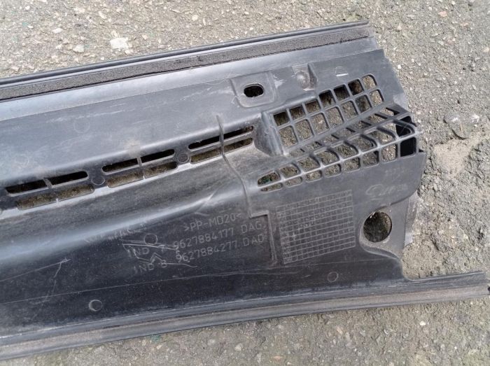 Пластик под лобовое стекло Жабо Citroen C5, 2.0 16V, 2001-2004 г.в., универсал, Ситроен С5, 9627884177