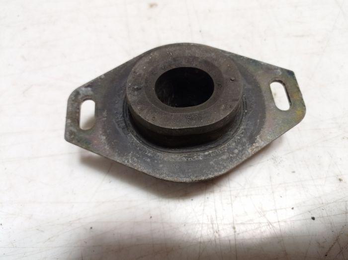 Подушка КПП левая Citroen C5, 2.0 16V, 2001-2004 г.в., универсал, Ситроен С5