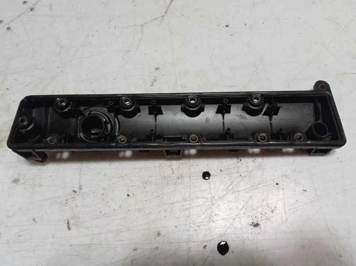 Крышка клапанов Citroen C5, 2.0 16V, 2001-2004 г.в., универсал, Ситроен С5, 9638897280