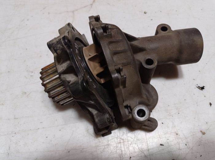 Помпа, водяной насос Citroen C5, 2.0 16V, 2001-2004 г.в., универсал, Ситроен С5, 9654531880