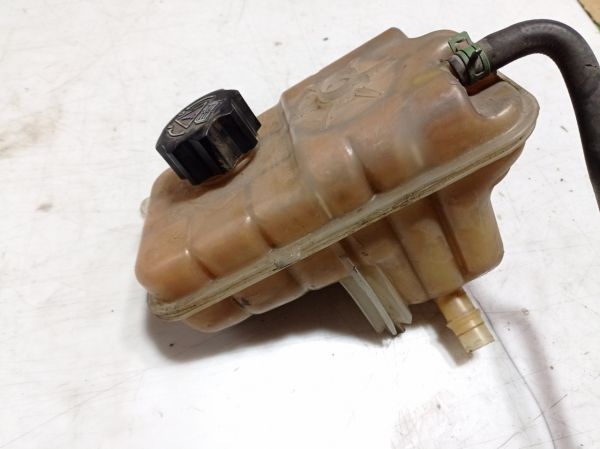 Расширительный бачок Citroen C5, 2.0 16V, 2001-2004 г.в., универсал, Ситроен С5